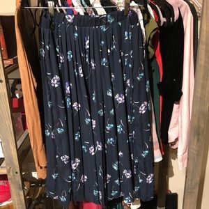 Banana Republic Accordion Skirt